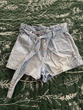 American Eagle Outfitters Light Wash High-Waist Paperbag Denim Shorts with Belt
